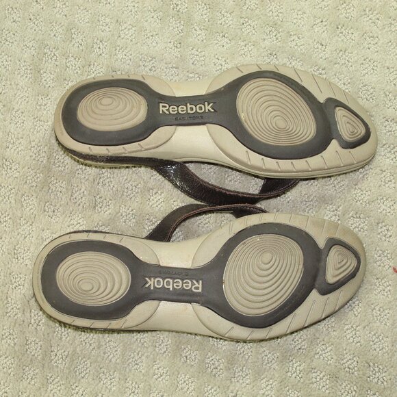Reebok Easy-Tone Women's Size 10 Brown Thong Sandals - Picture 6 of 6